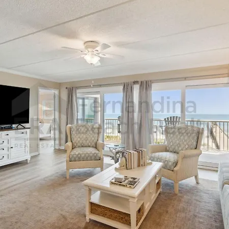 557 Amelia By The Sea Condo
